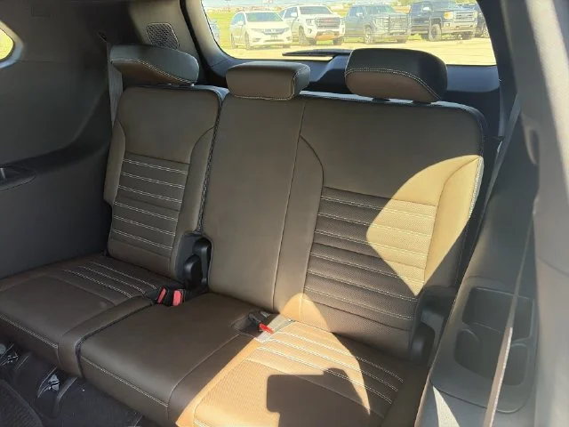 New 2027 White GMC Denali Ultimate image 13