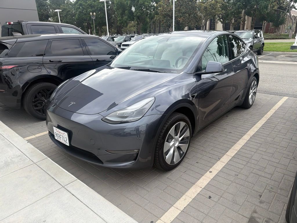 Used 2023 Gray Tesla Standard Range image 1