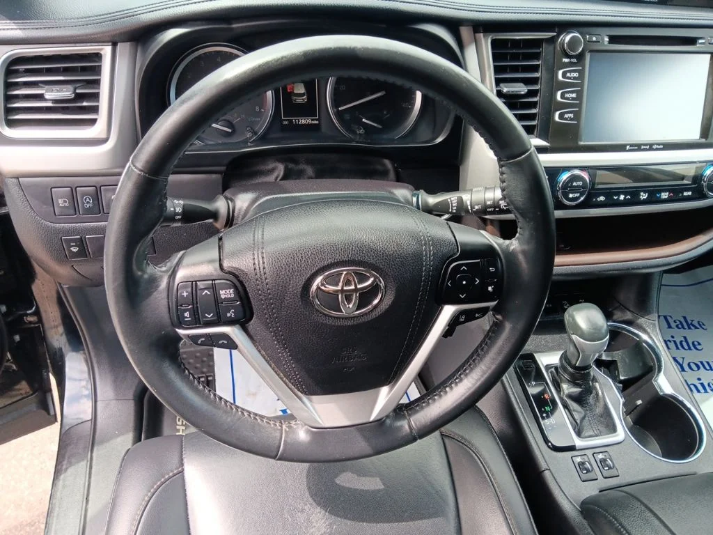 Used 2019 Midnight Black Metallic Toyota XLE image 16