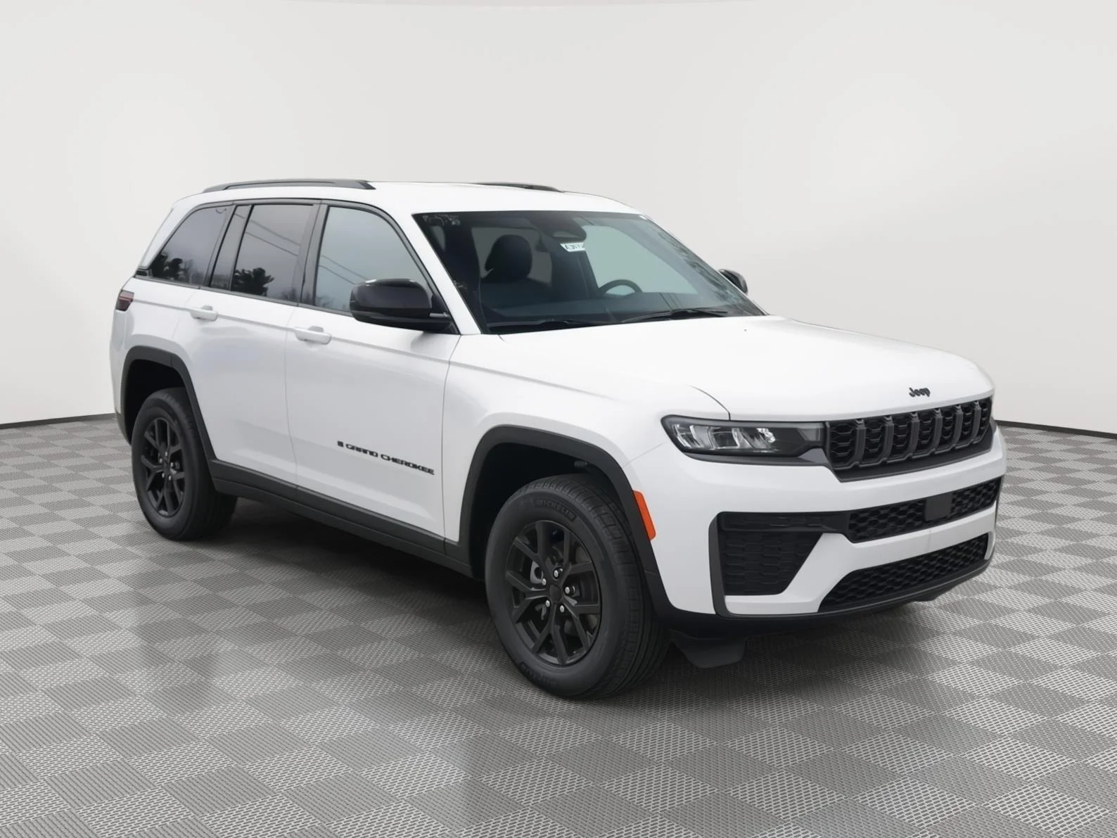 New 2026 Bright White Clearcoat Jeep Laredo Altitude image 3