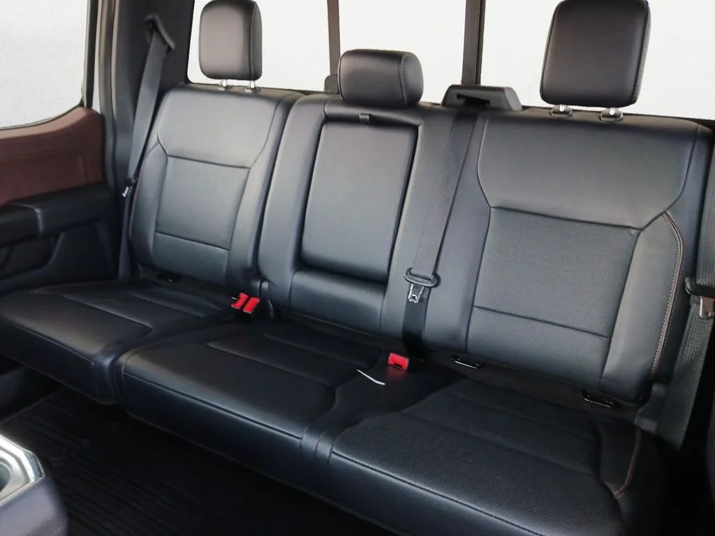 Used 2023 White Ford Lariat image 9