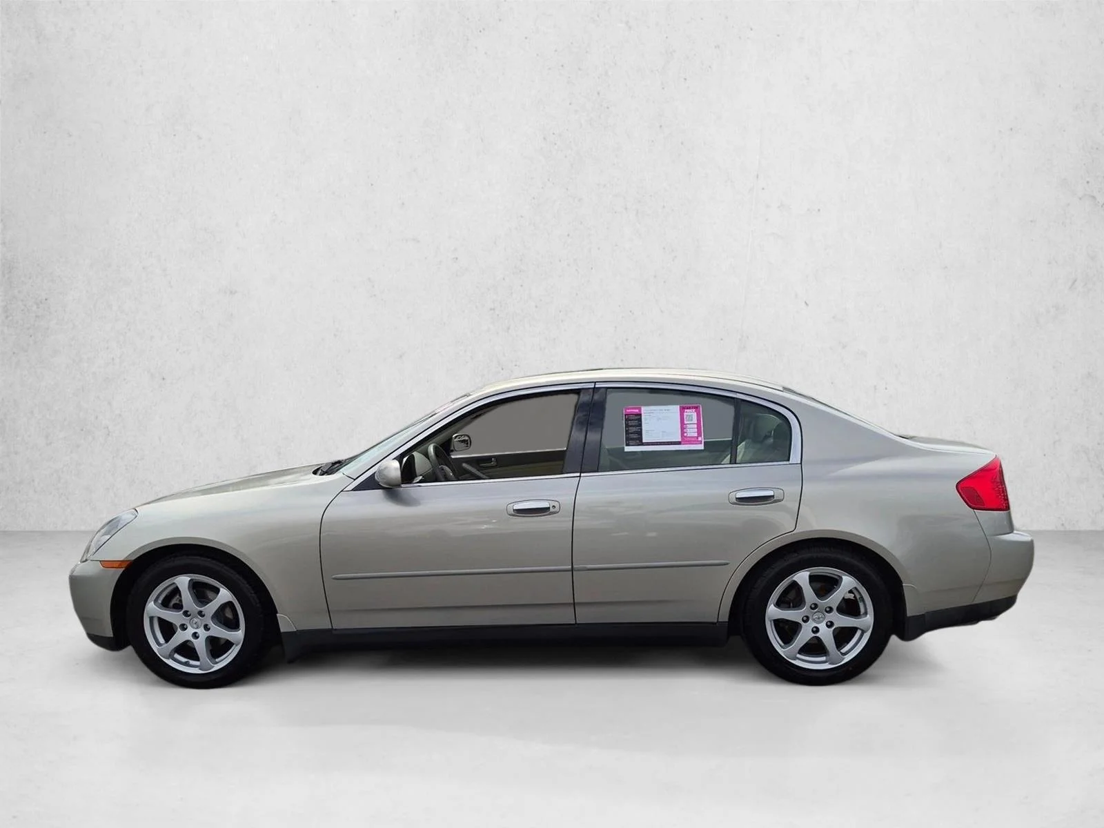 Used 2004 Gold INFINITI w/Leather image 9