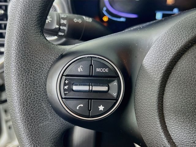 2025 Kia Soul LX - Photo 13