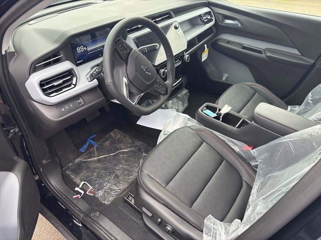 2027 Chevrolet Bolt RS - Photo 10