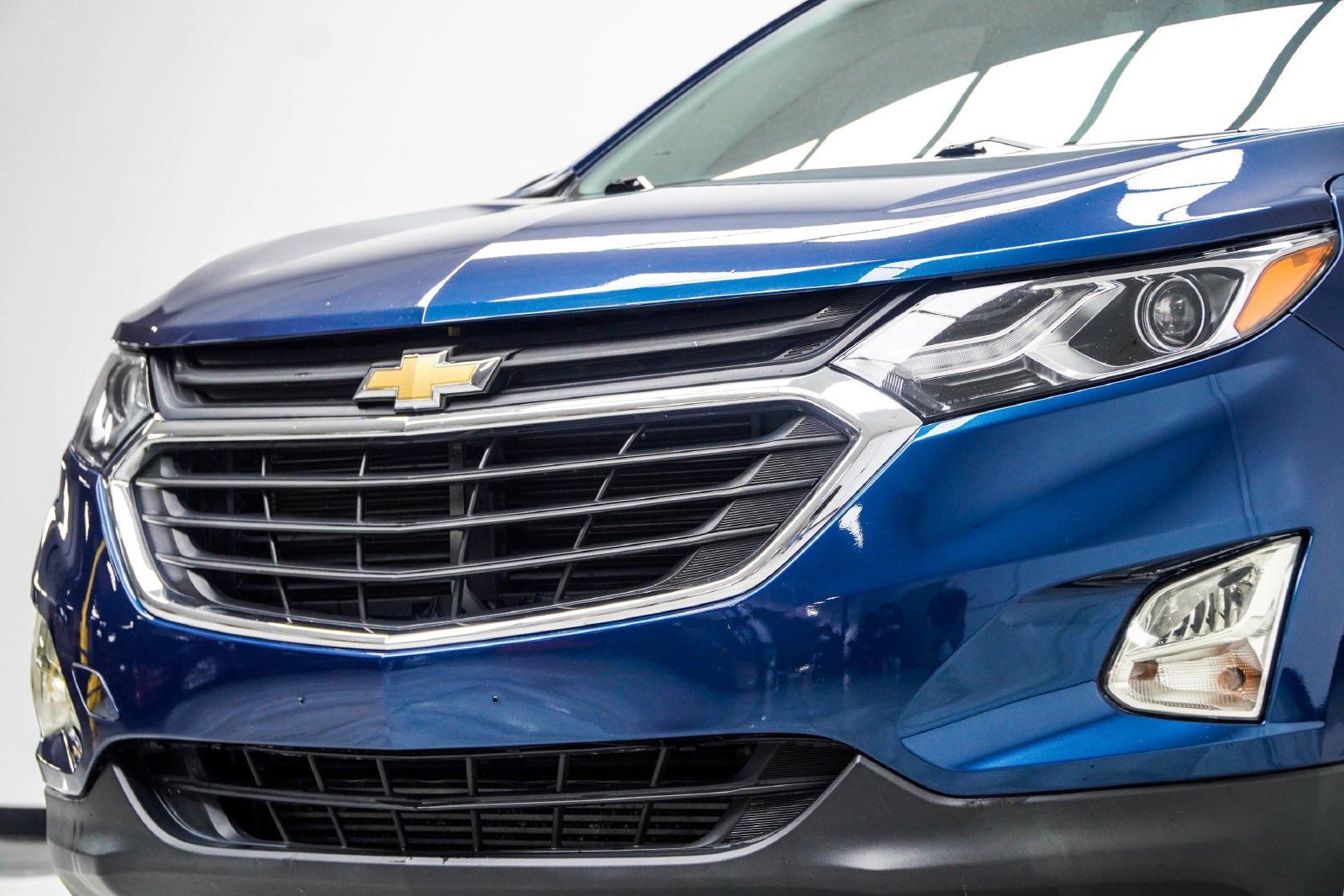 Used 2020 Blue Chevrolet LT image 2