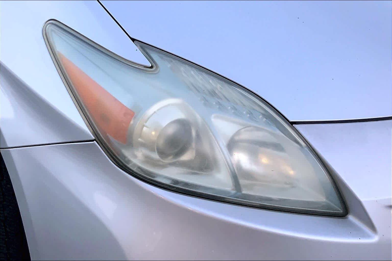 Used 2010 Classic Silver Metallic Toyota III image 23
