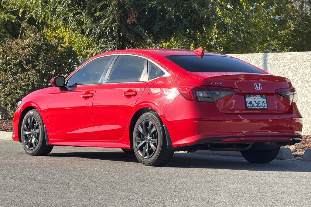 Used 2024 Rallye Red Honda LX image 6