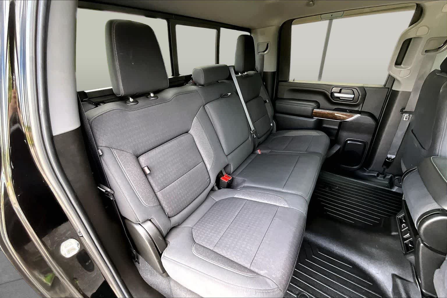 Used 2020 Onyx Black GMC SLE image 20