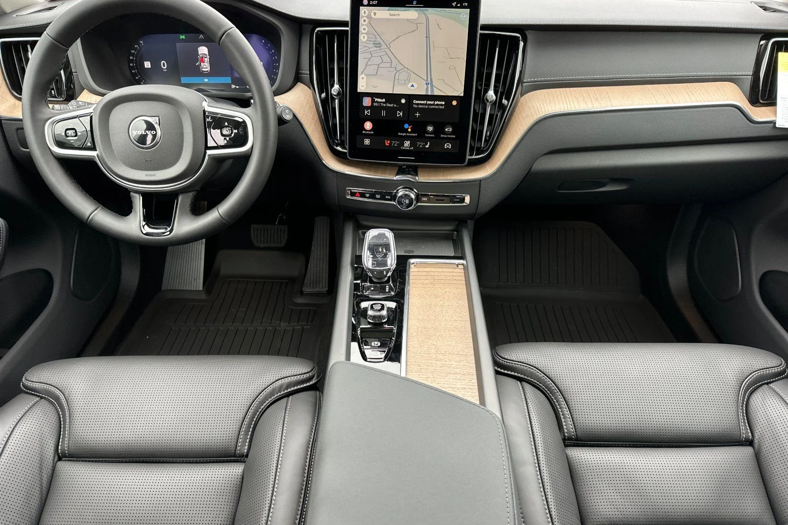 New 2026 Onyx Black Volvo Ultra image 12