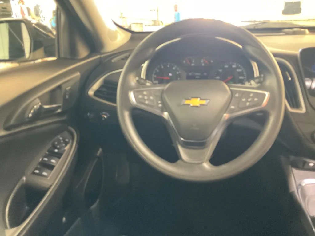 Used 2025 Black Chevrolet LT image 18
