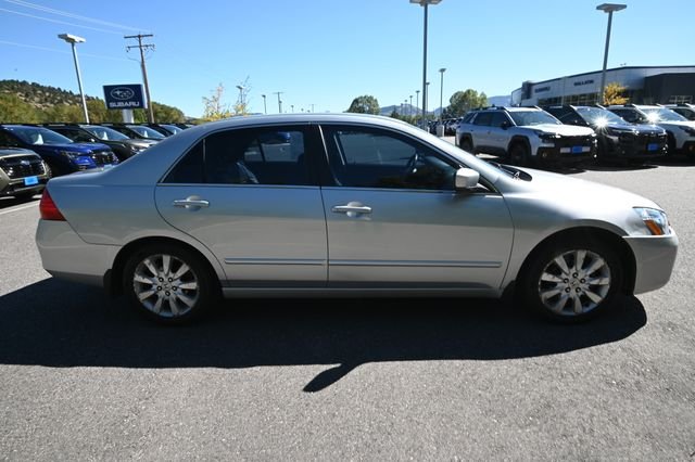 Used 2007 Silver Honda EX-L image 14