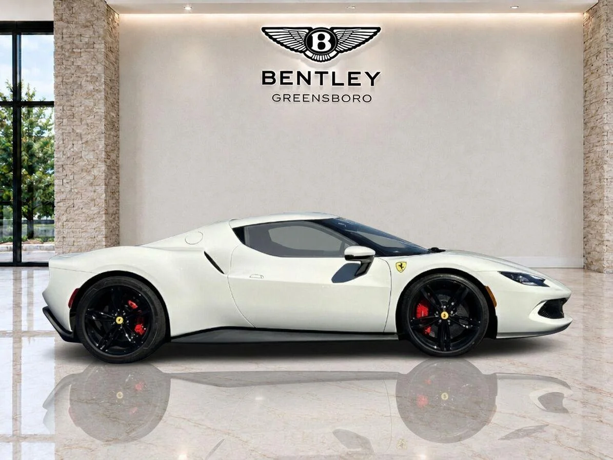 Used 2025 Bianco Cervino Ferrari  image 6