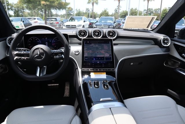 Certified Used 2026 Verde Silver Metallic Mercedes-Benz GLC 300 image 22