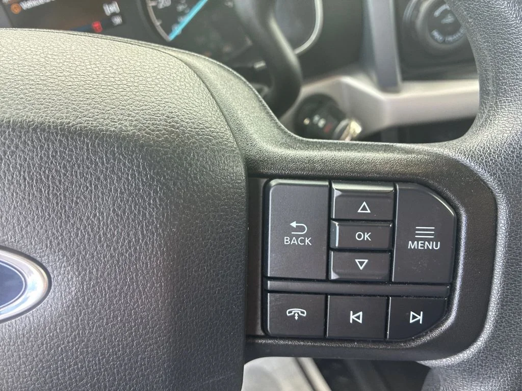 Used 2023  Ford XLT image 29