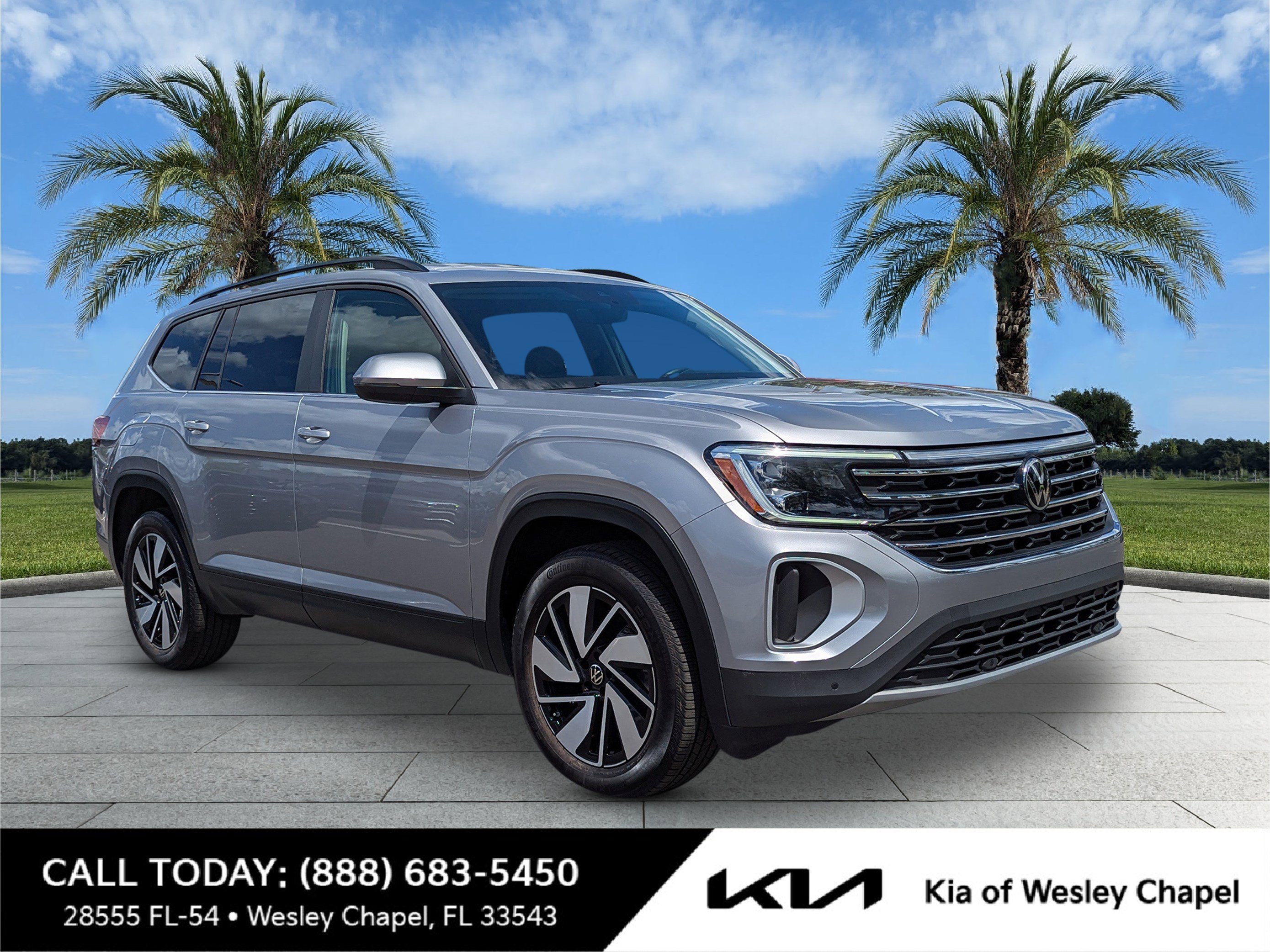 2025 Volkswagen Atlas SE w/Tech