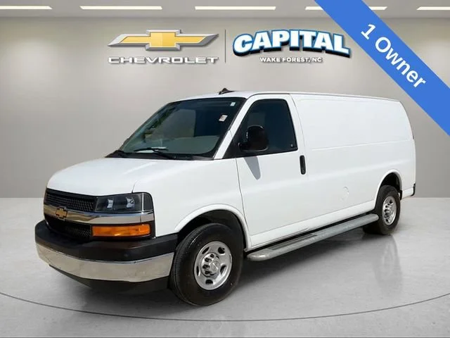 2024 Chevrolet Express 2500 Work Van HD's photo