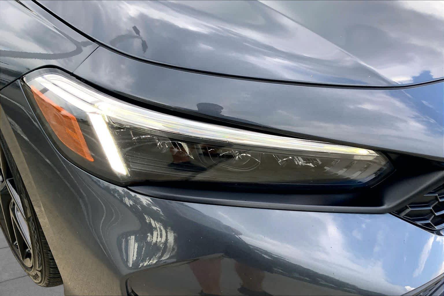 Used 2025 Solar Silver Metallic Honda Sport image 27