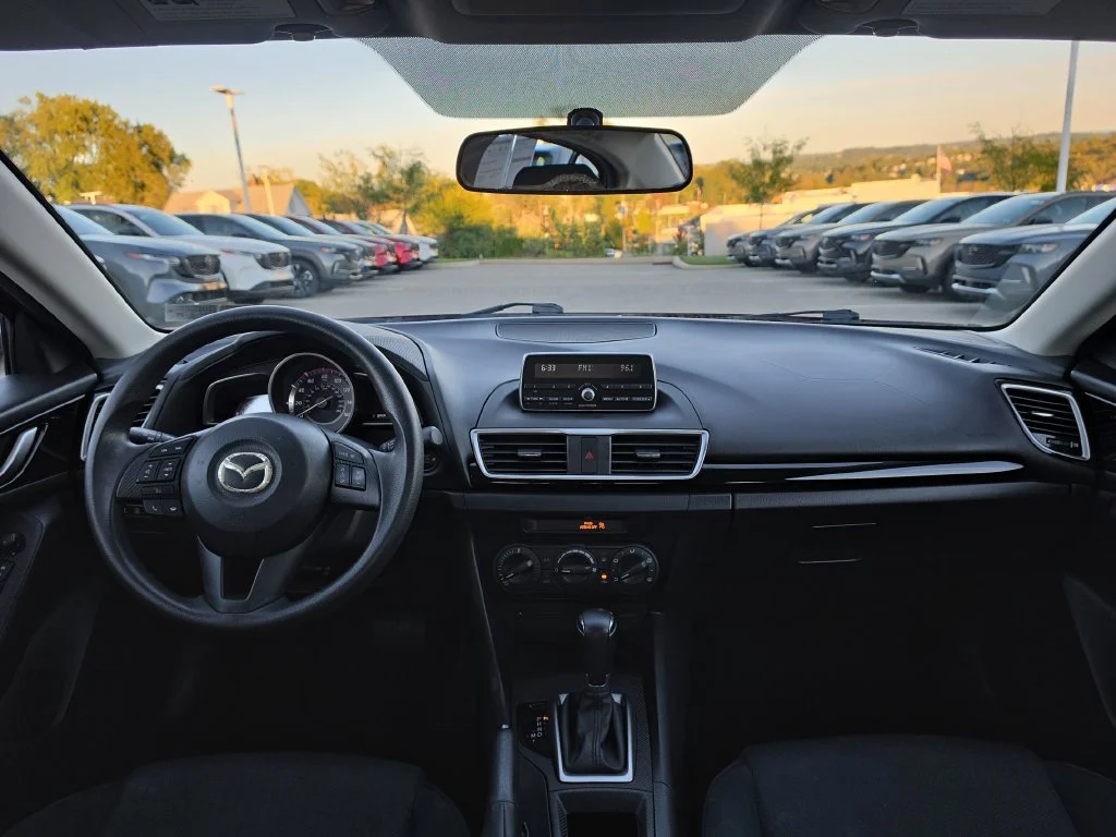 Used 2014 Red Mazda i Sport image 15