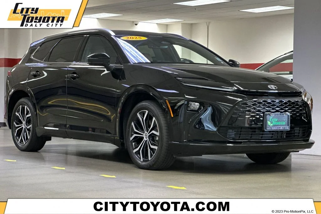 2025 Toyota Crown Signia