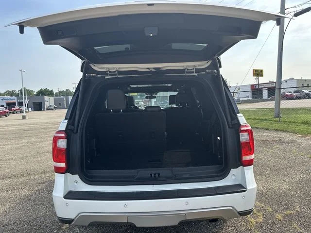 Used 2021 White Ford XLT image 23