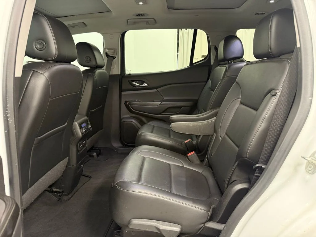 Used 2020 White GMC SLT image 13