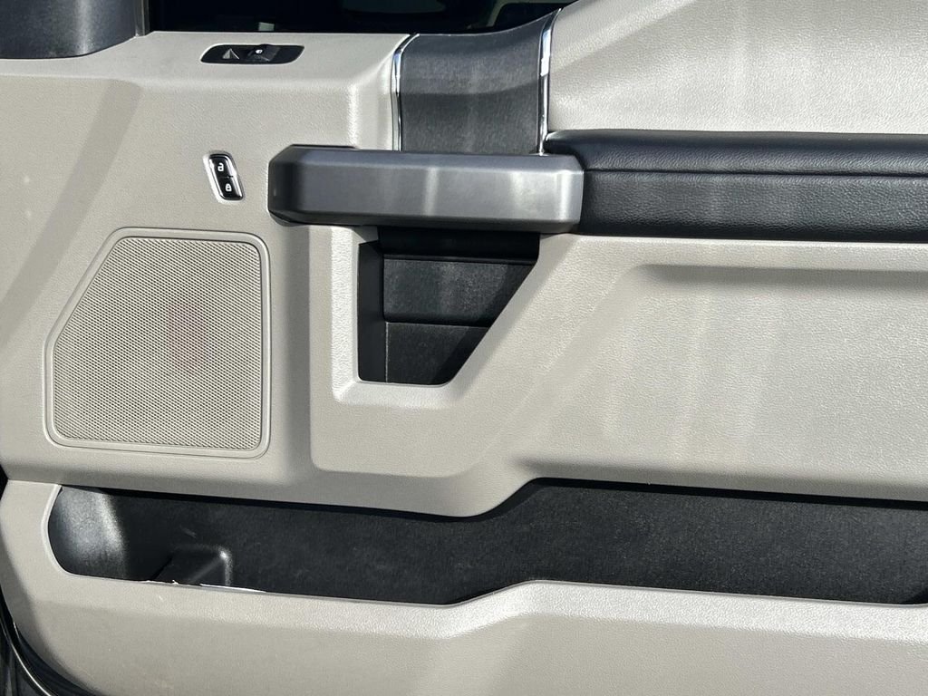 Used 2022 Carbonized Gray Metallic Ford XLT image 24