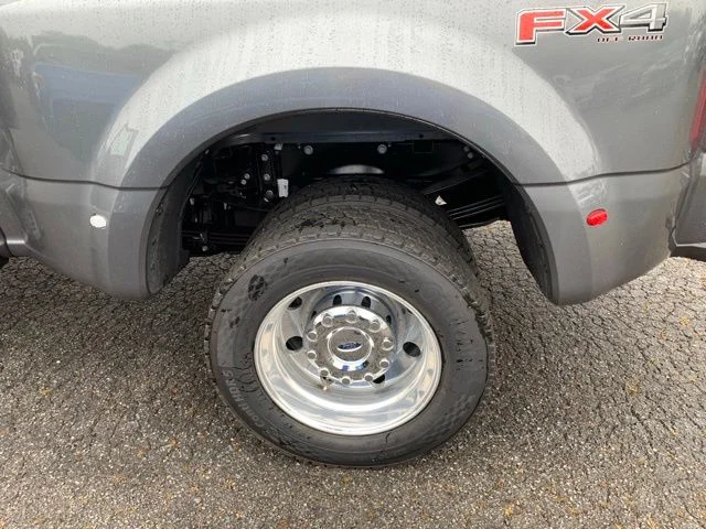 New 2026 Gray Ford F-450® Platinum® image 39