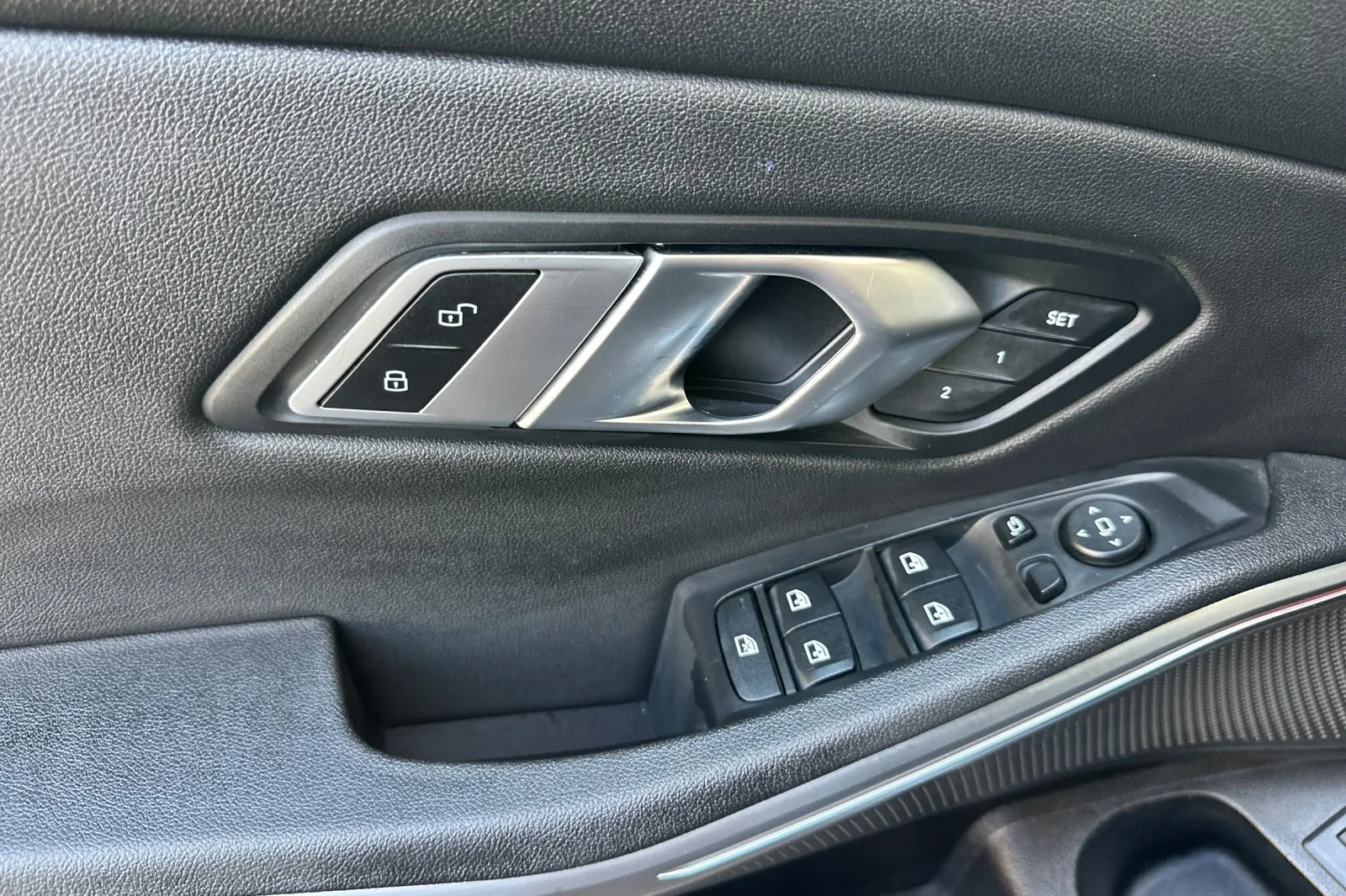 Used 2021 Jet Black BMW 330i image 10