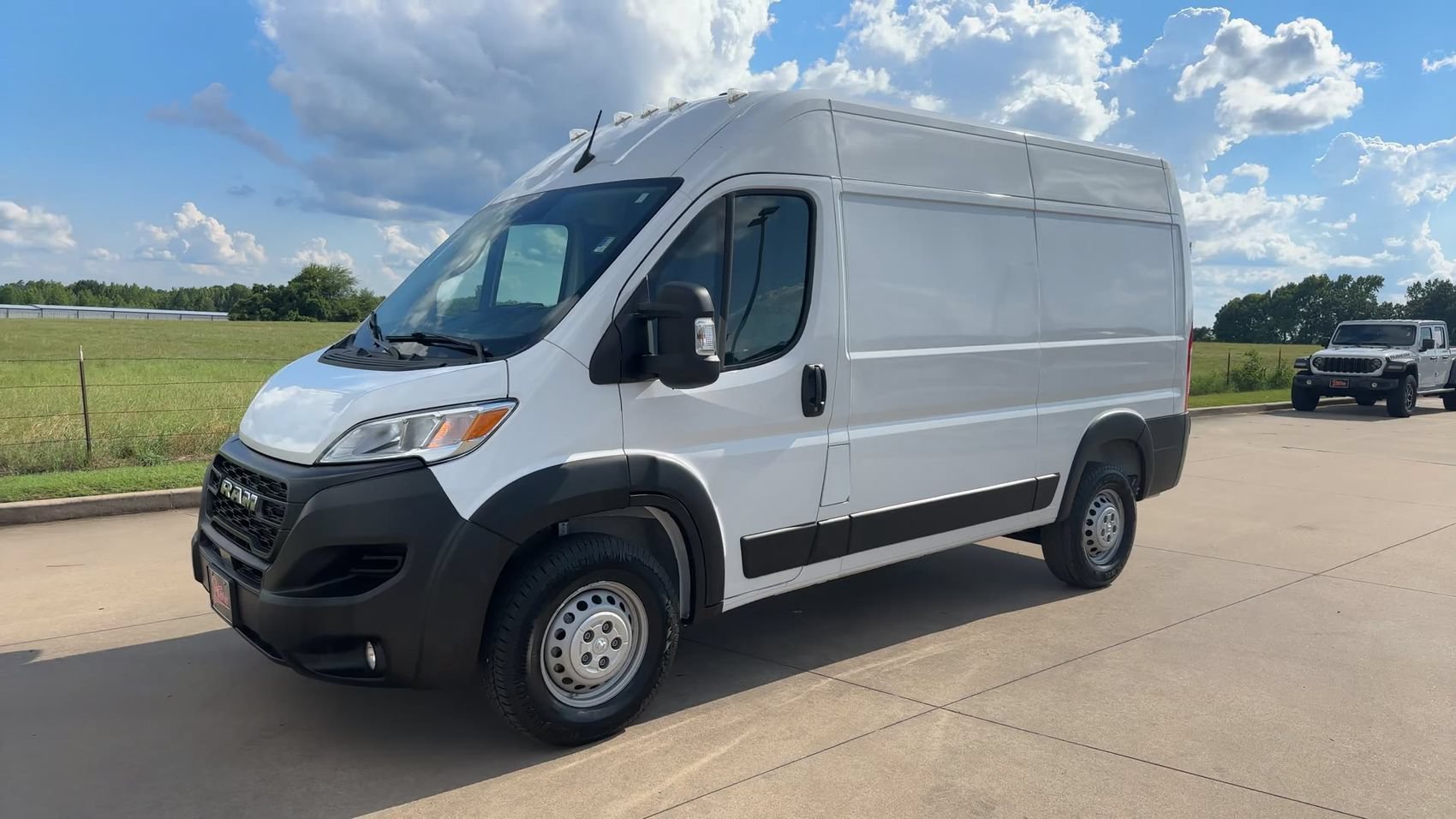 Used 2025 White Ram Tradesman image 5