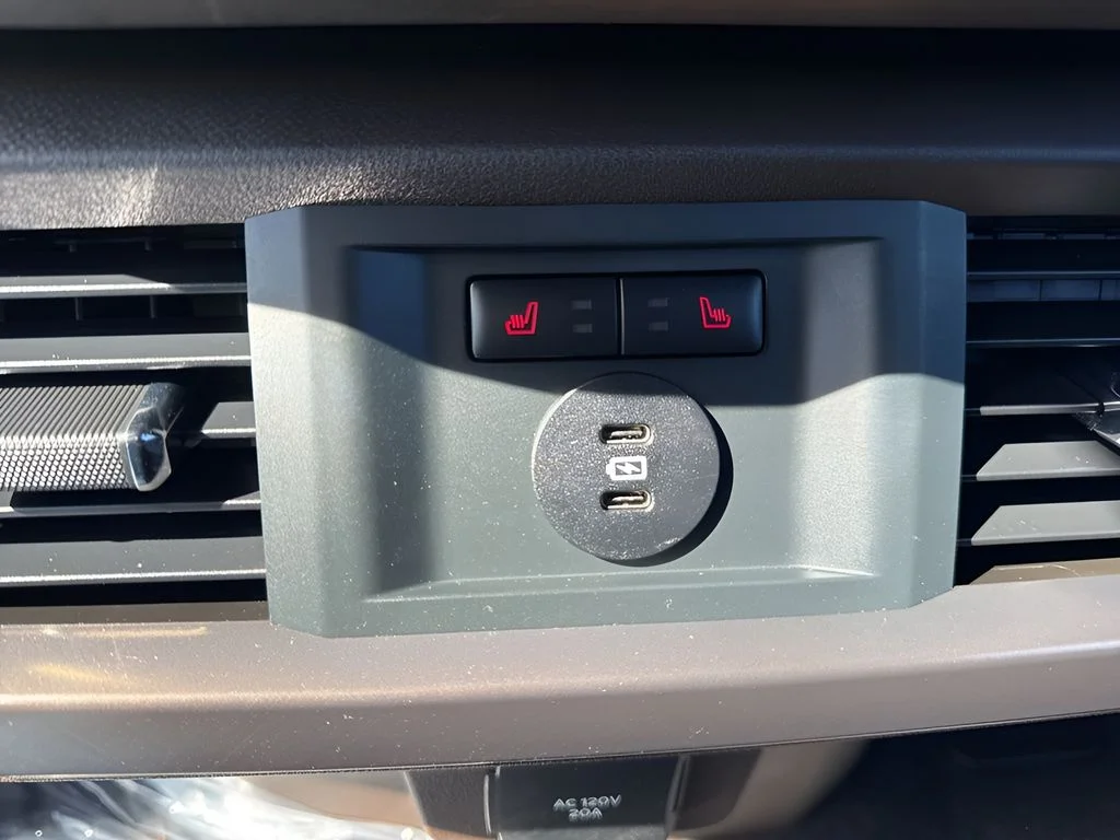 Used 2025 Red Ford King Ranch image 14