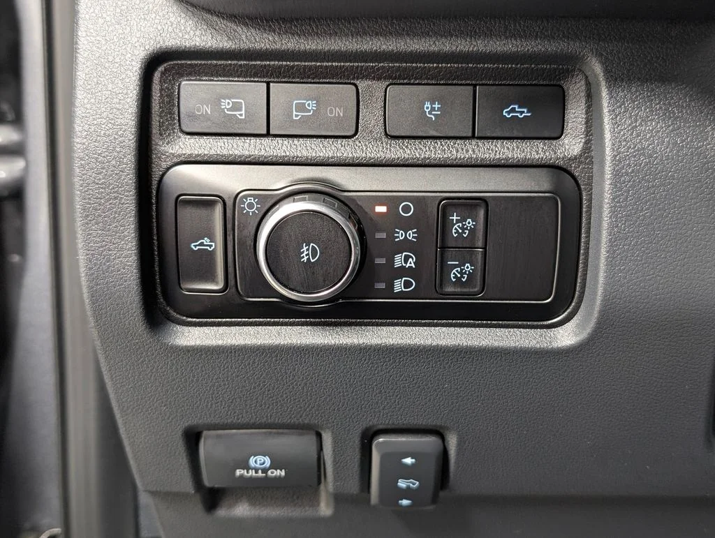 Certified Used 2023 Gray Metallic Ford Platinum image 13
