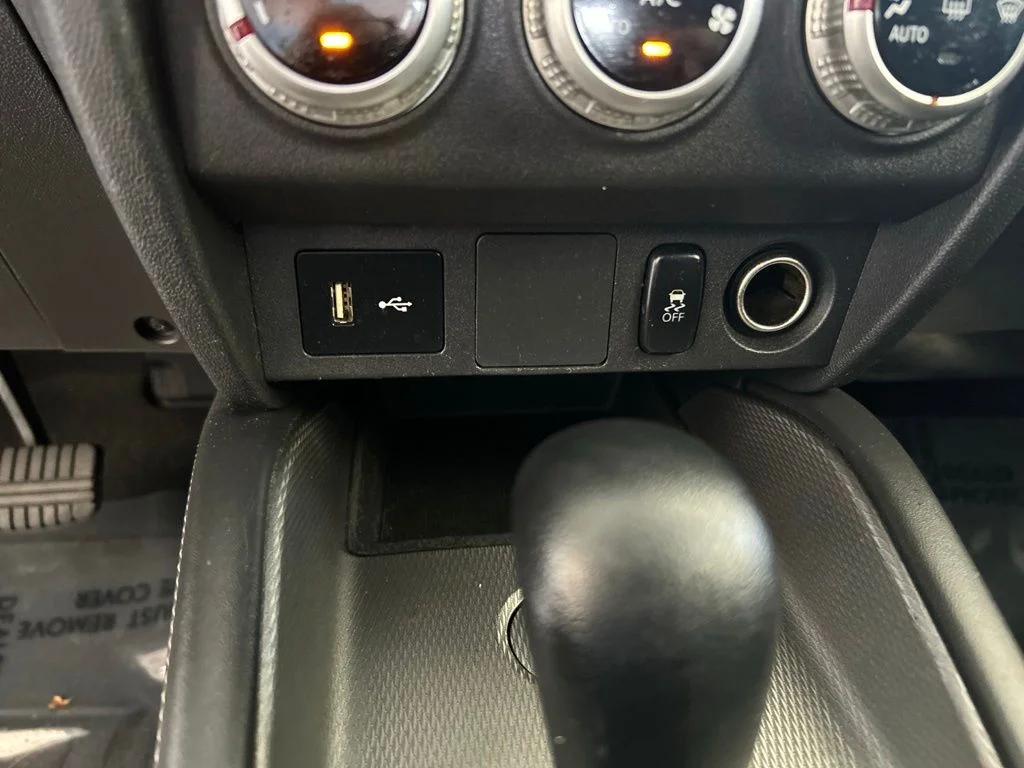 Used 2021 Black Mitsubishi 2.0 ES image 42