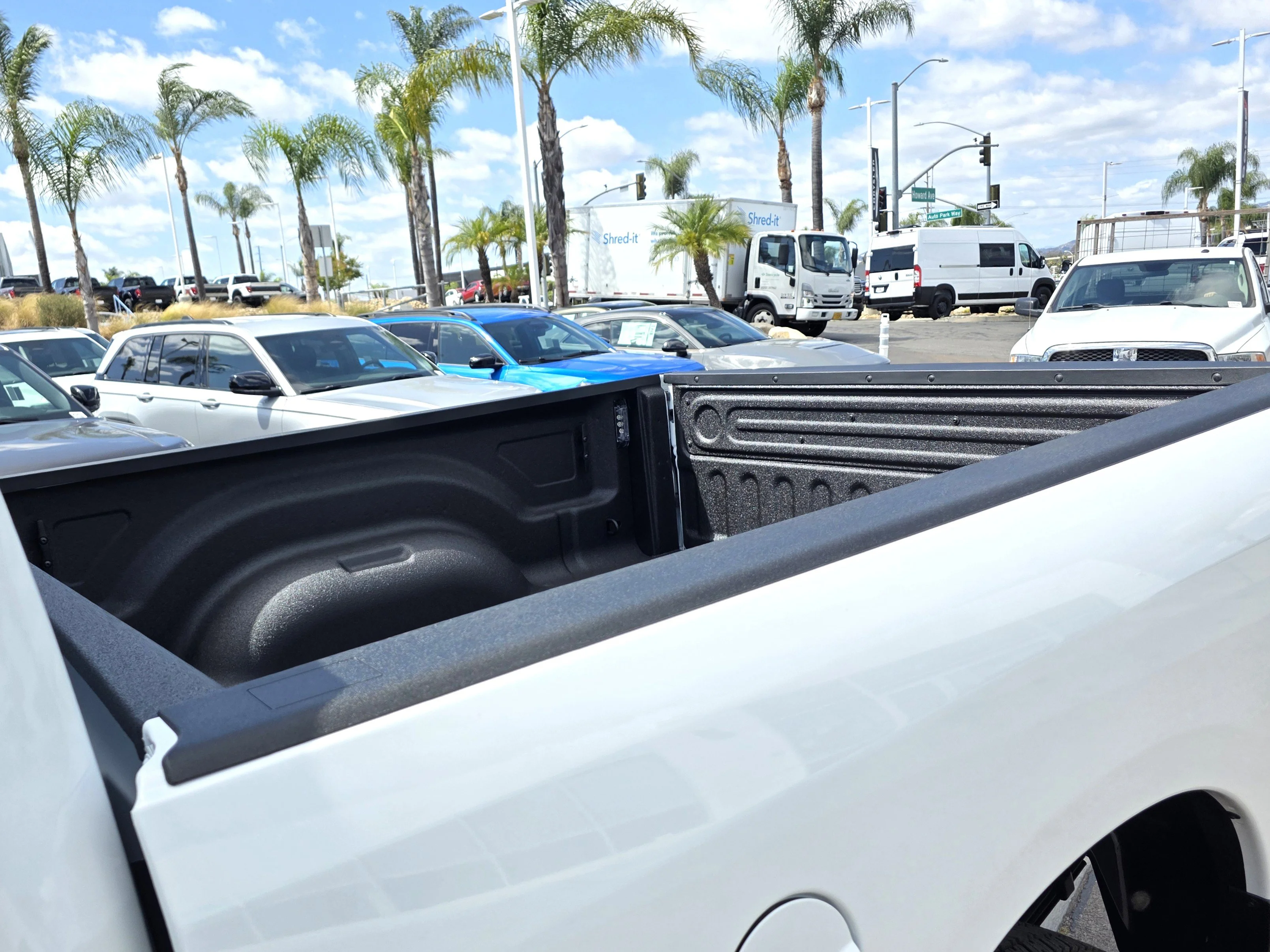 New 2026 Bright White Clearcoat RAM Tradesman image 19