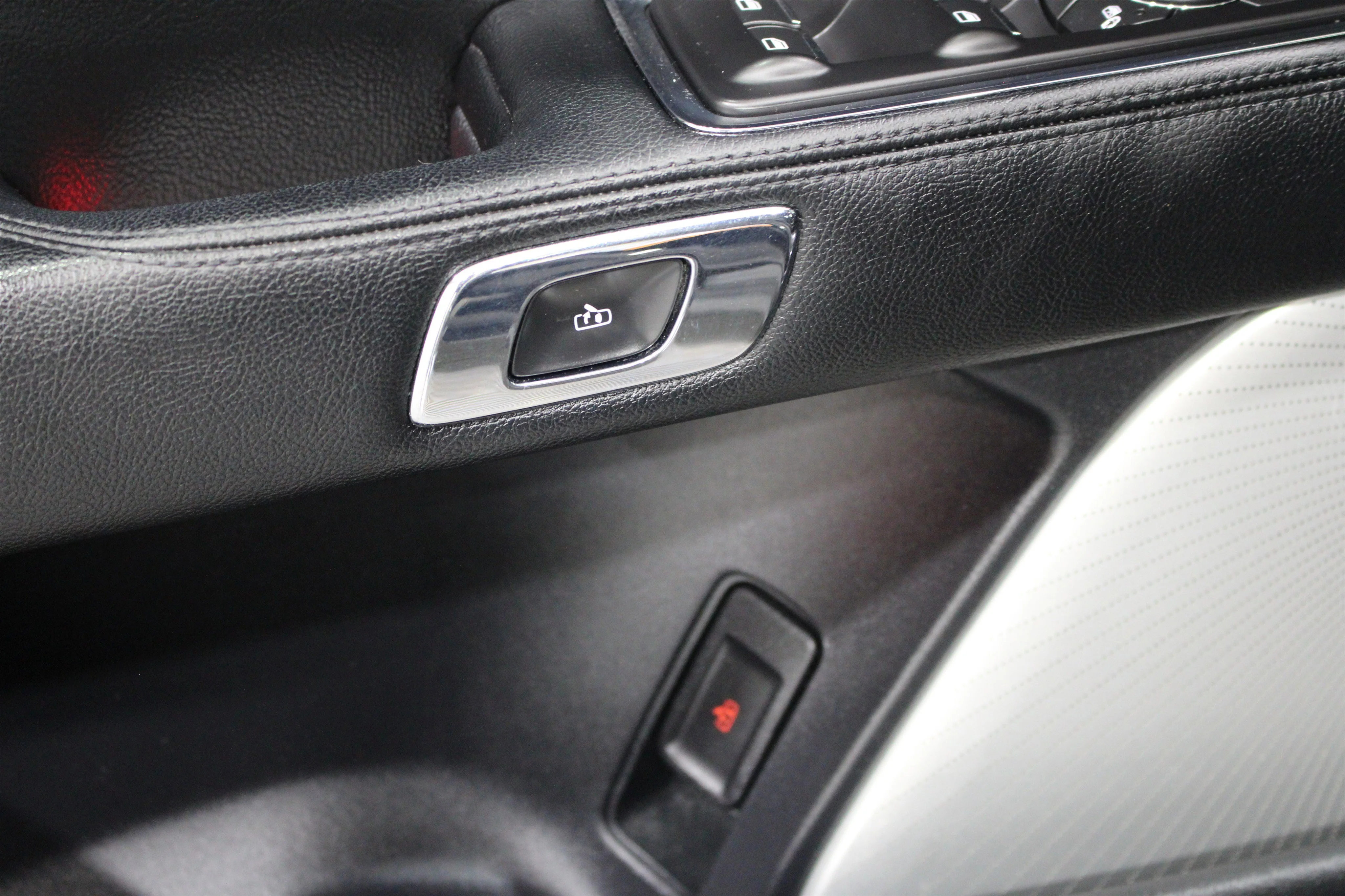 2018 Lincoln Continental Reserve - Photo 7