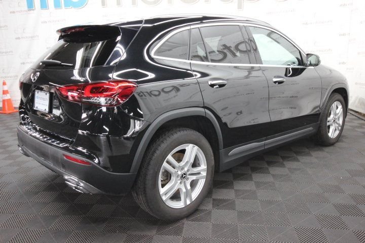 Used 2022 Black Mercedes-Benz GLA 250 image 7