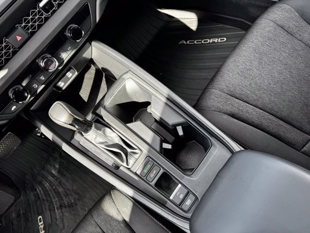 2025 Honda Accord SE - Photo 12