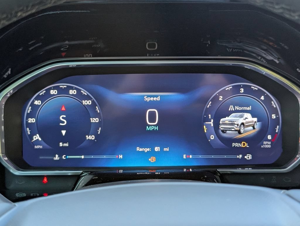 New 2026 Summit White Chevrolet LT image 24