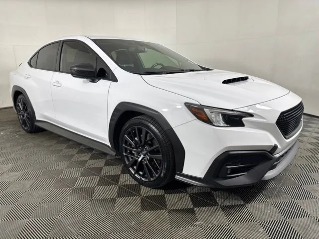Used 2023 Ceramic White Subaru Premium image 1