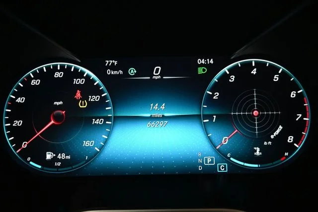 Used 2022 Blue Mercedes-Benz GLC 300 image 21