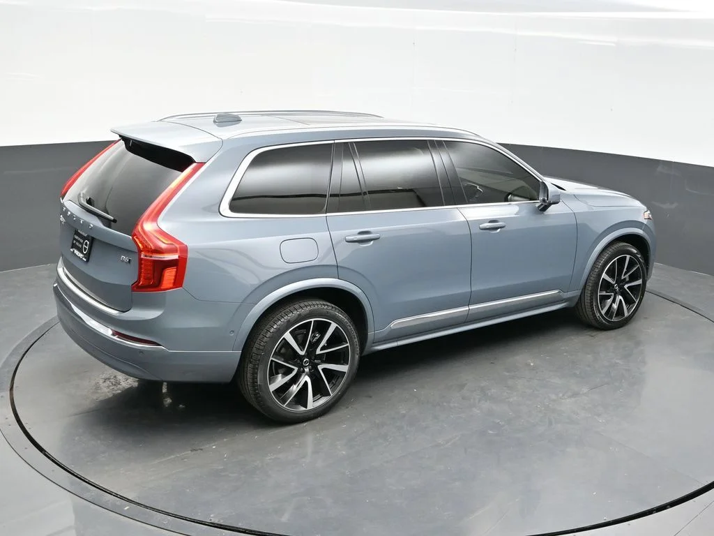 Certified Used 2023 Thunder Grey Volvo Plus image 38