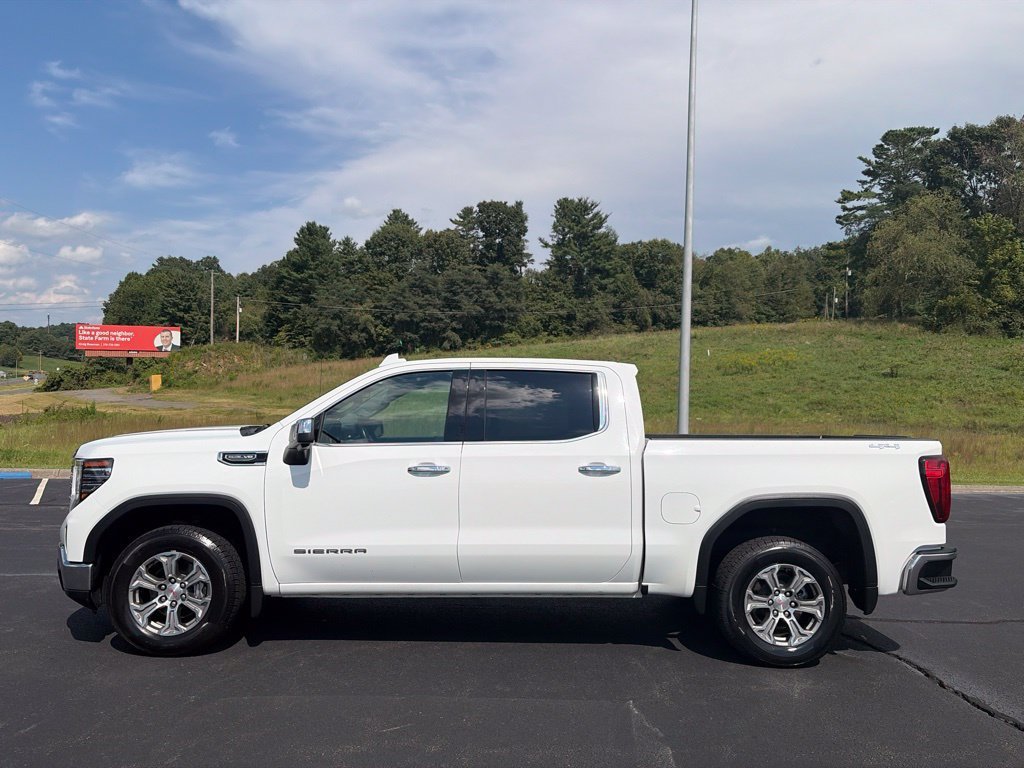 Used 2025 Summit White GMC SLT image 7