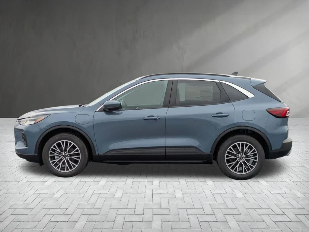 New 2024 Vapor Blue Metallic Ford Plug-in Hybrid image 6