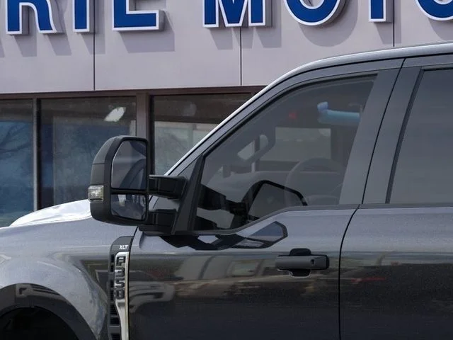 New 2026 Agate Black Metallic Ford XLT image 20