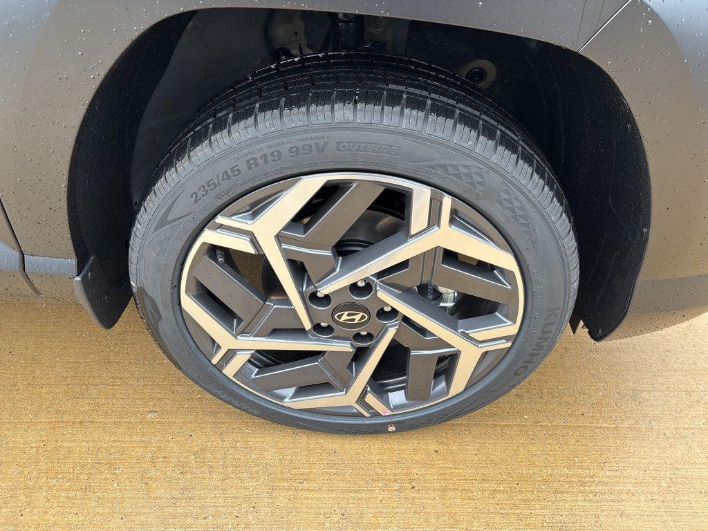 New 2026 Abyss Black Hyundai SEL Premium AWD image 10
