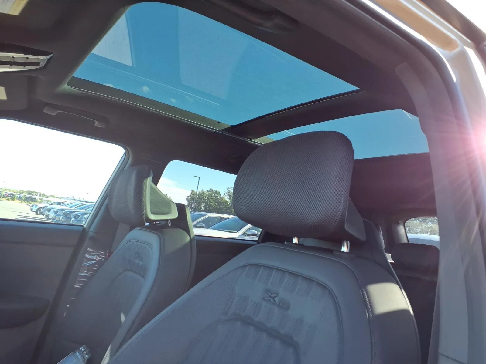 New 2027 Terrain Brown Kia X-Line SX image 12