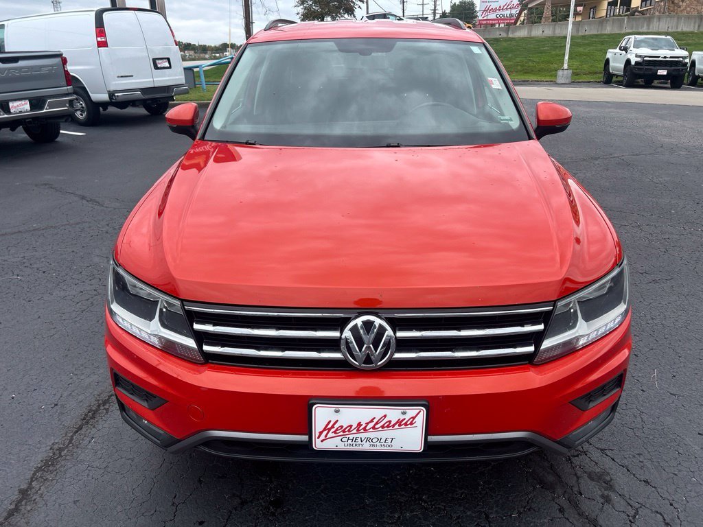 Used 2018 Volkswagen Tiguan SE with VIN 3VV2B7AX7JM005770 for sale in Kansas City