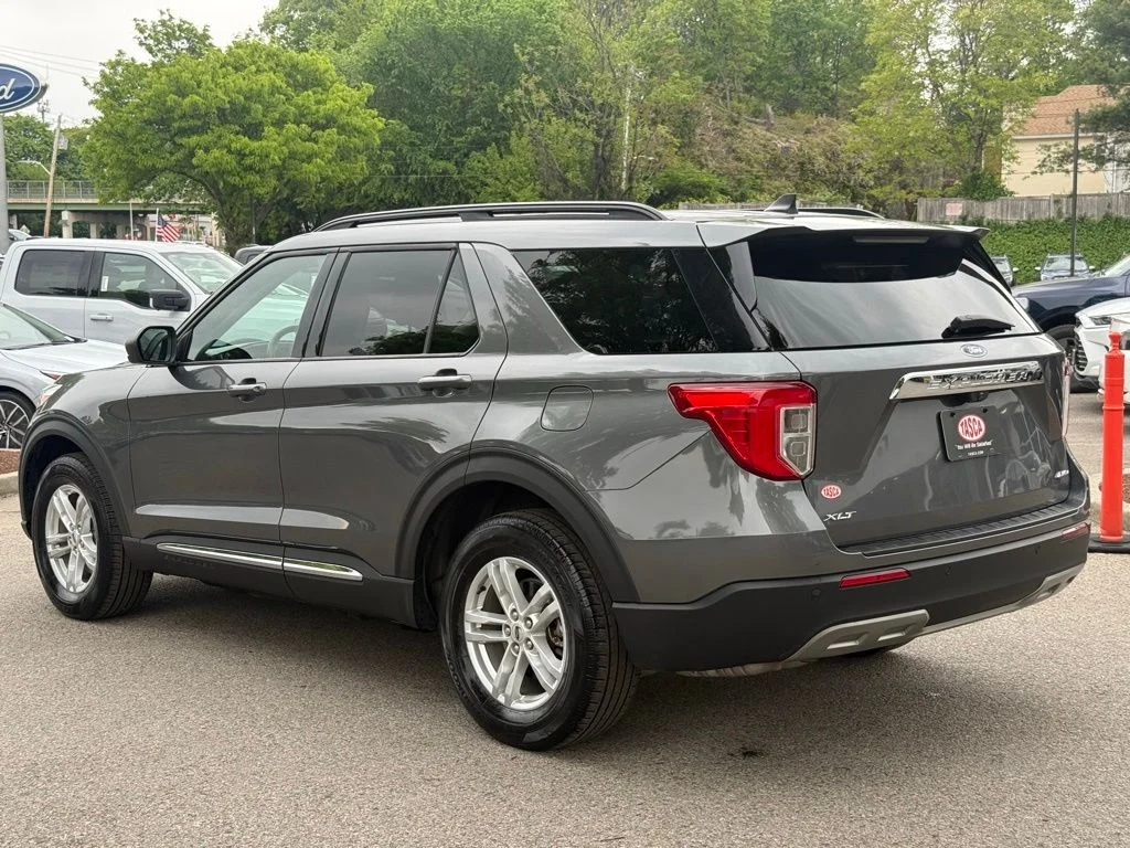 Used 2022 Gray Ford XLT image 10