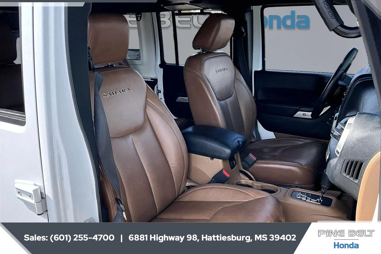 Used 2016 Bright White Clearcoat Jeep Sahara image 6