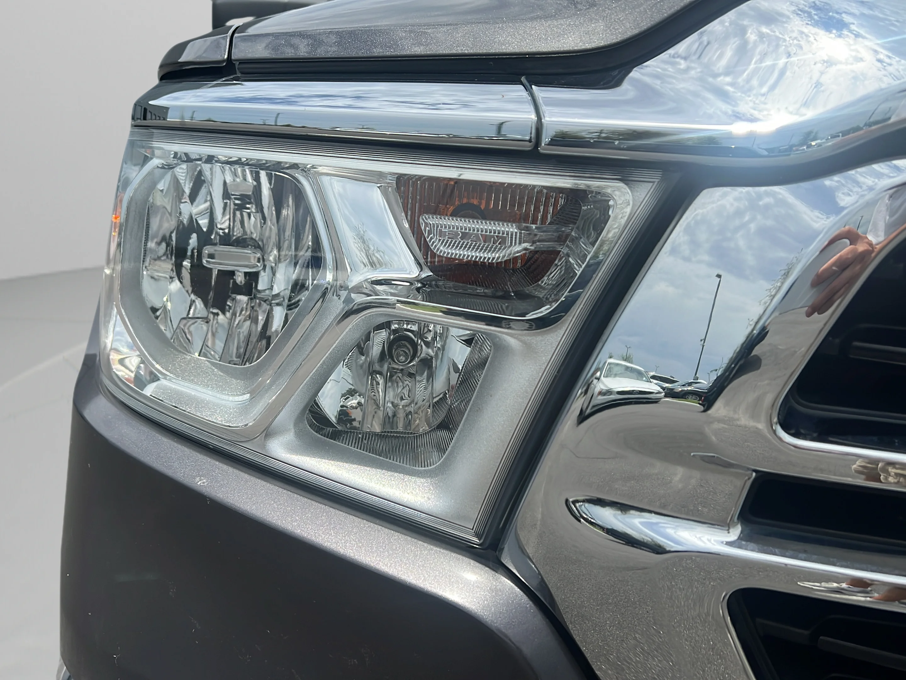 Used 2020 Granite Crystal Metallic Clearcoat Ram Big Horn image 9