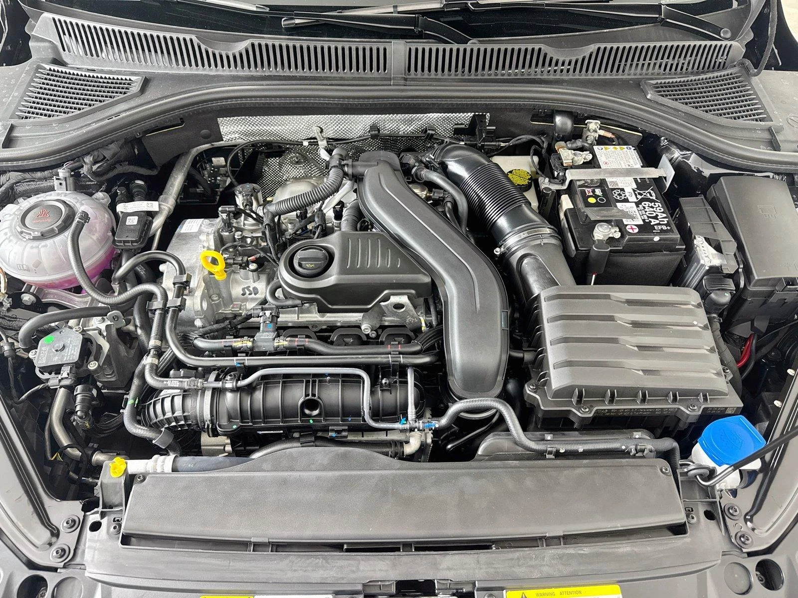 New 2027  Volkswagen SE image 29